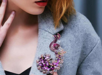 Модні брошки 2021 року