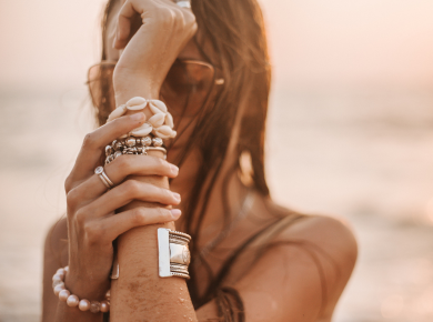 Прикраси на пляж: стильні, зручні, модні ідеї