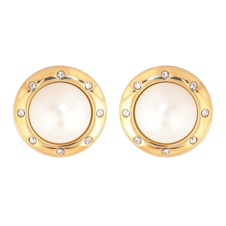 Серьги Нержавеющая сталь пусеты "Жемчужины в декоративной оправе" фото №1 Серьги Нержавеющая сталь пусеты "Жемчужины в декоративной оправе" фото №1