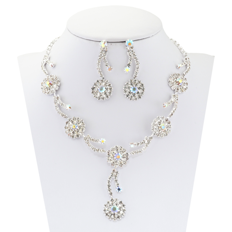 Набір Сережки Кольє Квіткові мотиви з райдужними кристалами та стразами довжина 35-55см х 3мм фото №16 Набір Сережки Кольє Квіткові мотиви з райдужними кристалами та стразами довжина 35-55см х 3мм фото №16