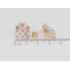 Сережки Xuping Позолота 18K пусети Шаховий візерунок біло-бузковою емаллю з рожевим фіанітом фото №2 Сережки Xuping Позолота 18K пусети Шаховий візерунок біло-бузковою емаллю з рожевим фіанітом фото №2