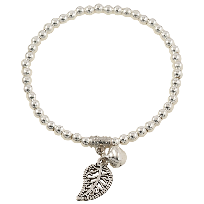 Браслет на резинке пластик Серебристые бусины с подвесками, ø 4мм свободный размер фото №1