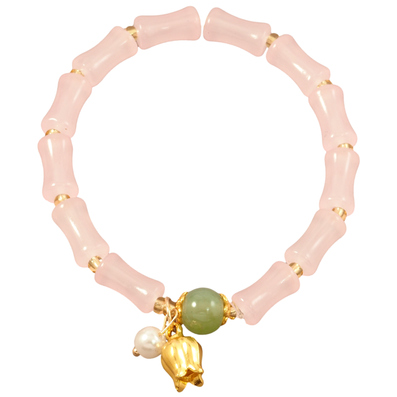 Браслет на резинке стекло Декоративные розовые бусины с подвесками, ø 6мм свободный размер фото №1 Браслет на резинке стекло Декоративные розовые бусины с подвесками, ø 6мм свободный размер фото №1