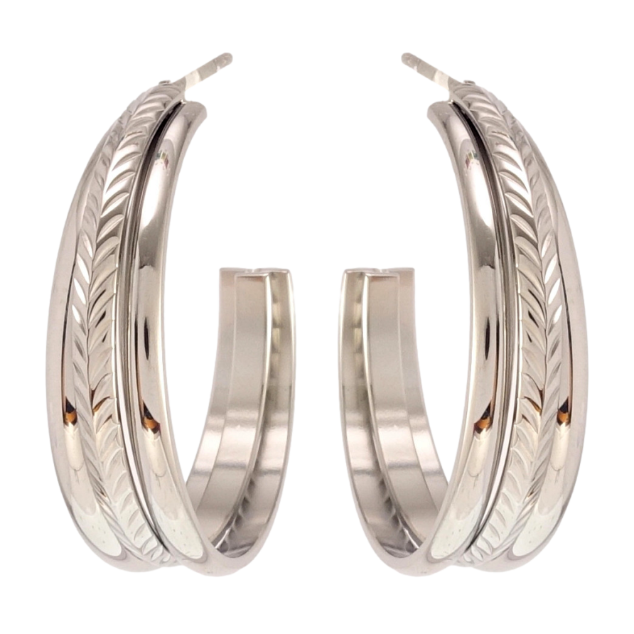 Серьги Xuping JEAN GOUJON Родий пусеты Широкие дуги с узором фото №1 Серьги Xuping JEAN GOUJON Родий пусеты Широкие дуги с узором фото №1