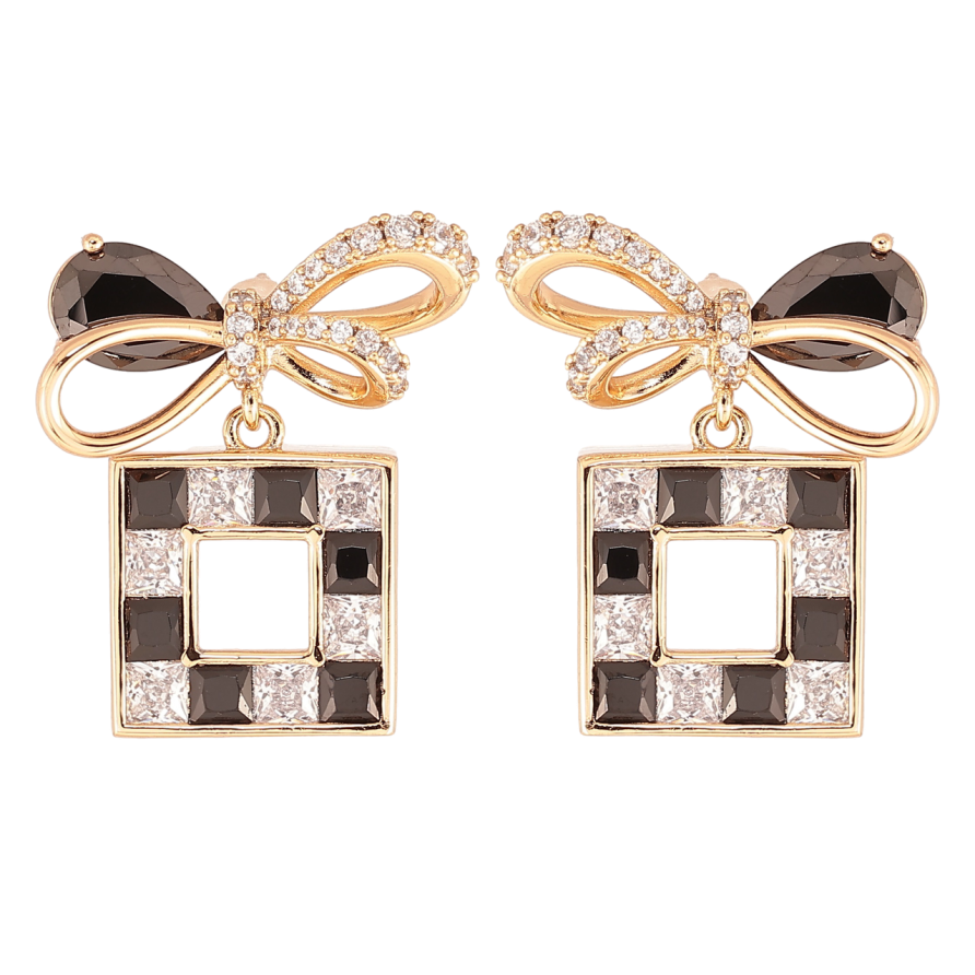 Сережки Xuping QQMM Позолота 18K пусети «Банти з квадратними підвісками та чорно-білим цирконієм» фото №1 Сережки Xuping QQMM Позолота 18K пусети «Банти з квадратними підвісками та чорно-білим цирконієм» фото №1