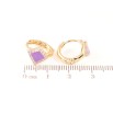 Серьги Xuping Позолота 18K колечки Сиреневые эмалевые ромбы в обрамлении циркония фото №2 Серьги Xuping Позолота 18K колечки Сиреневые эмалевые ромбы в обрамлении циркония фото №2