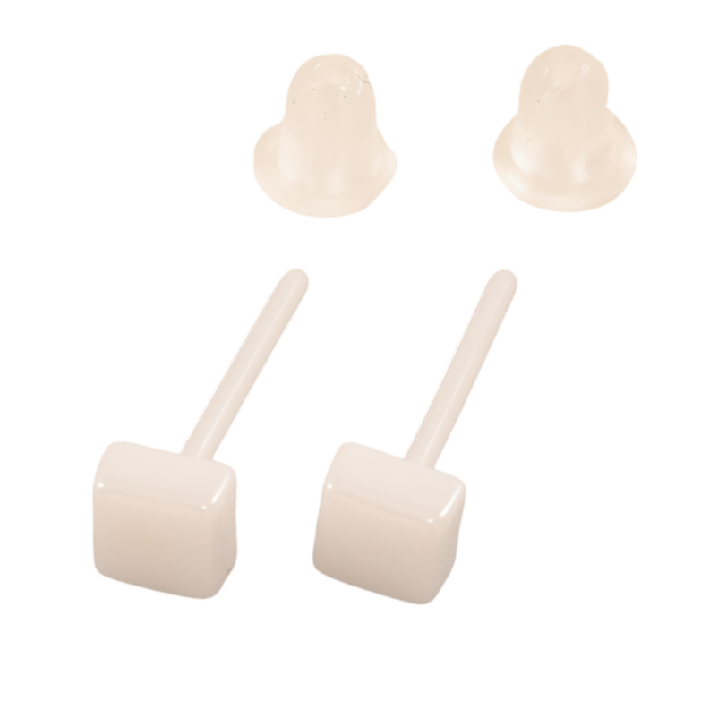 Сережки Xuping TTM Stainless Steel кераміка пусети «Білі квадрати» 4х4мм фото №1