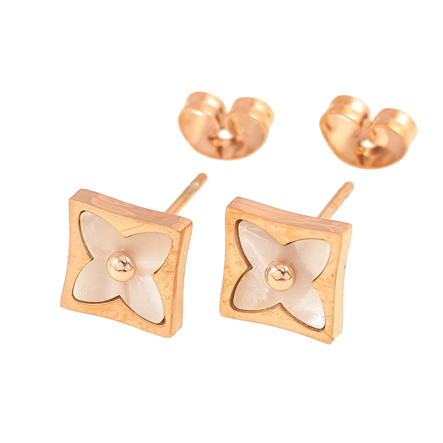 Серьги Нержавеющая сталь пусеты Клевер с перламутровой вставкой 8х8мм фото №1