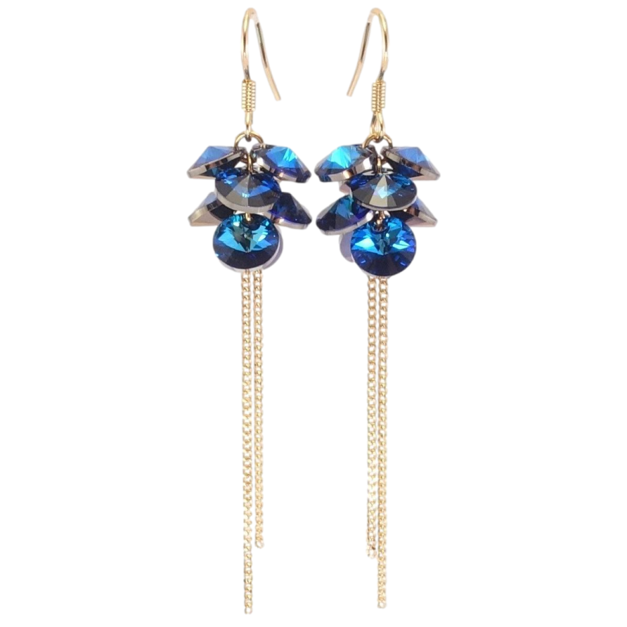 Сережки Xuping колір 18K з кристалами Swarovski французький замок Кристали Metallic Blue з ланцюжками фото №1 Сережки Xuping колір 18K з кристалами Swarovski французький замок Кристали Metallic Blue з ланцюжками фото №1