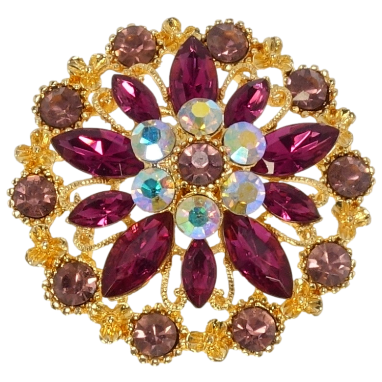 Брошь Сказочный цветок с бордовыми стразами фото №1 Брошь Сказочный цветок с бордовыми стразами фото №1