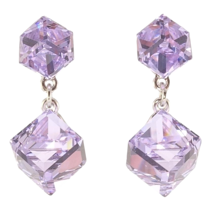 Сережки Xuping колір Родій з кристалами Swarovski пусети Кристальні кубики Tanzanite 6х6мм, 8х8мм фото №6 Сережки Xuping колір Родій з кристалами Swarovski пусети Кристальні кубики Tanzanite 6х6мм, 8х8мм фото №6