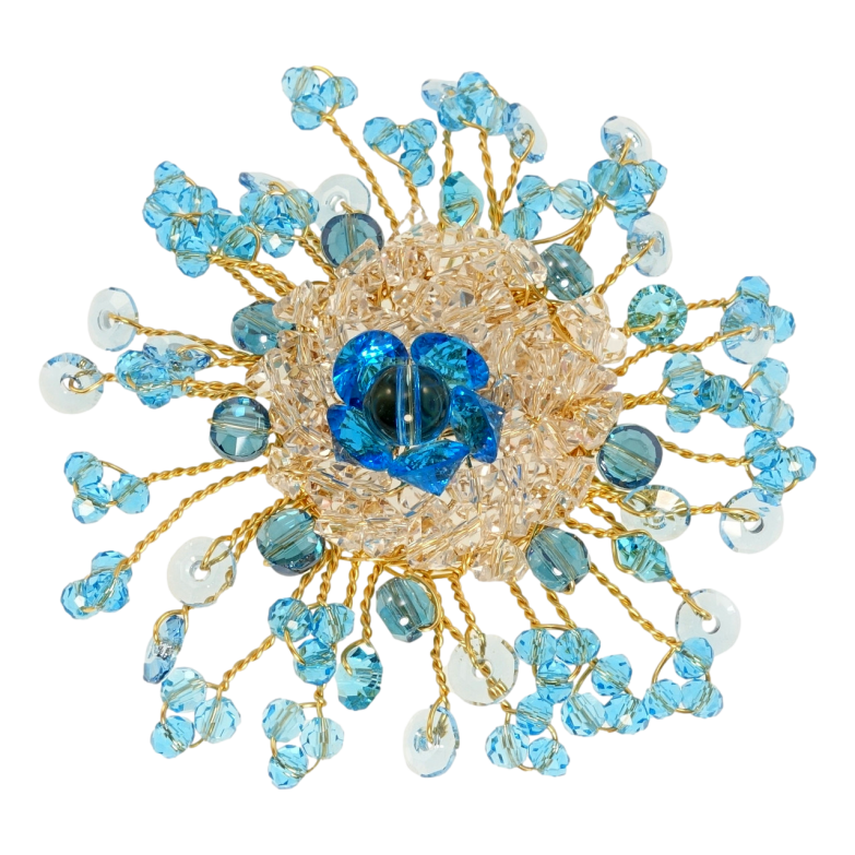 Брошка Xuping Позолота 18K Пишна квітка з блакитних намистин (колір намистин в асортименті) фото №1